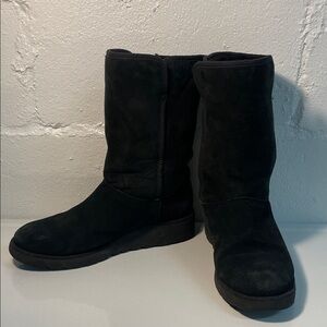 UGG Amie Slim Black Boots Sz 10